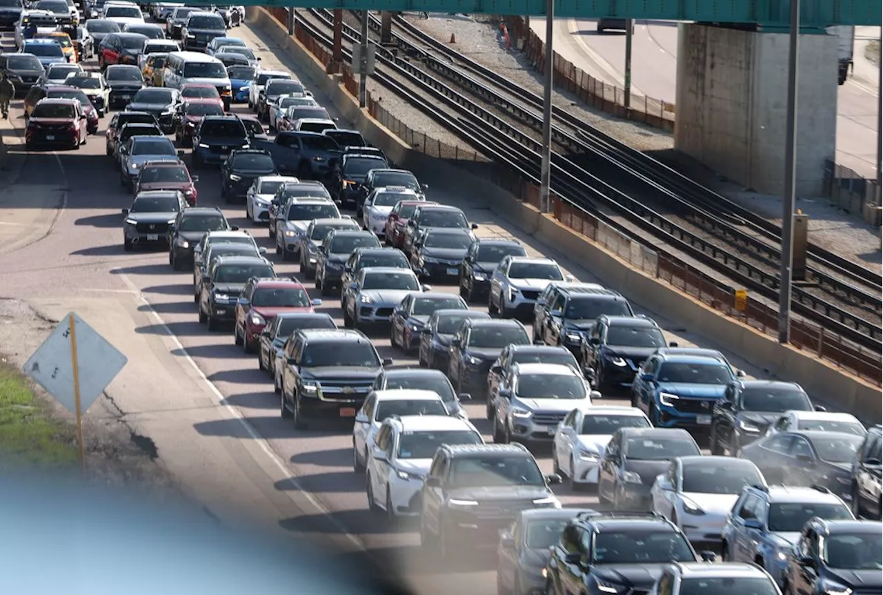 Protestors block highway entering O’Hare Airport