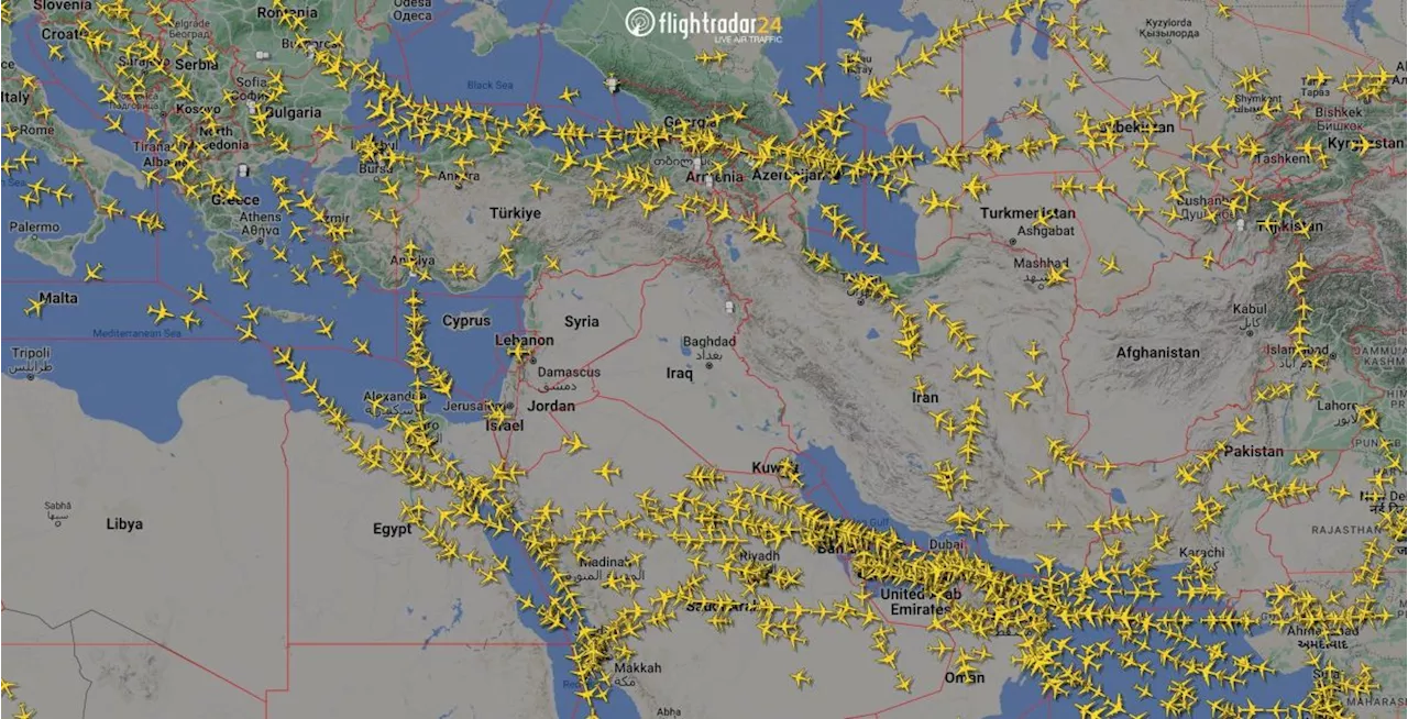 Israel reabre espaço aéreo enquanto companhias aéreas cancelam voos após ataque do Irã