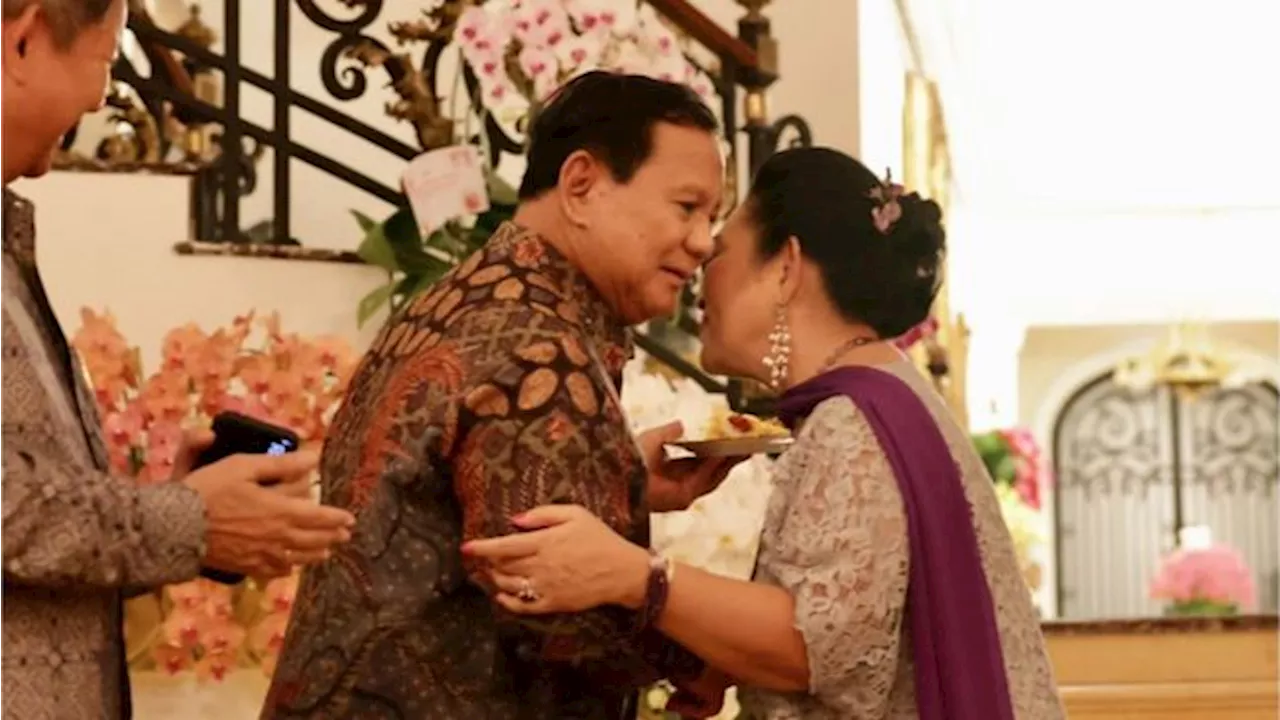 Prabowo Unggah Sembilan Foto Momen Ultah Titiek, Didit Hediprasetyo dan Hashim S. Djojohadikusumo Ikut Saksikan