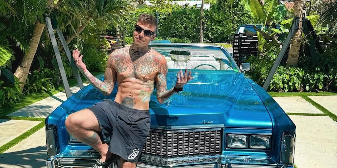 Fedez vive la crisi a Los Angeles, e non è da solo