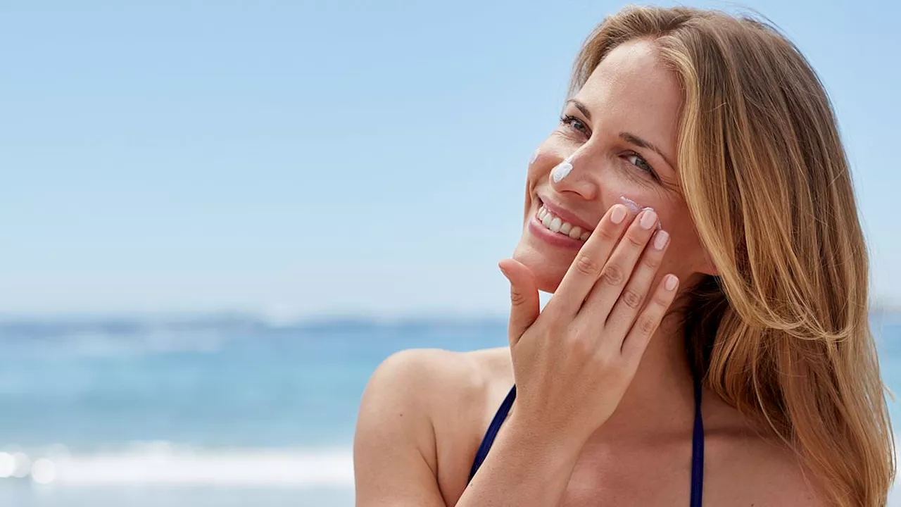 UK Beauty Expert Urges Britons to Use Sunscreen Daily