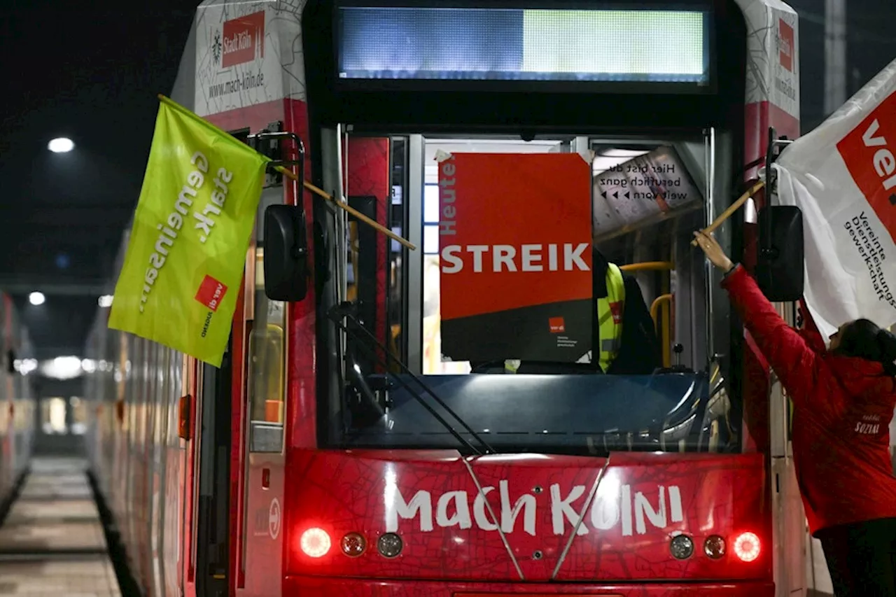 Verdi kündigt Streiks im Nahverkehr an: Großstädte betroffen