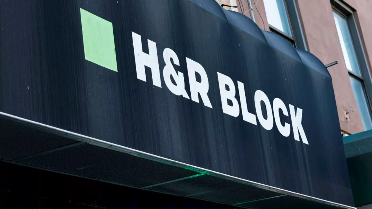 H&R Block Faces Technical Outages on Tax Deadline Day