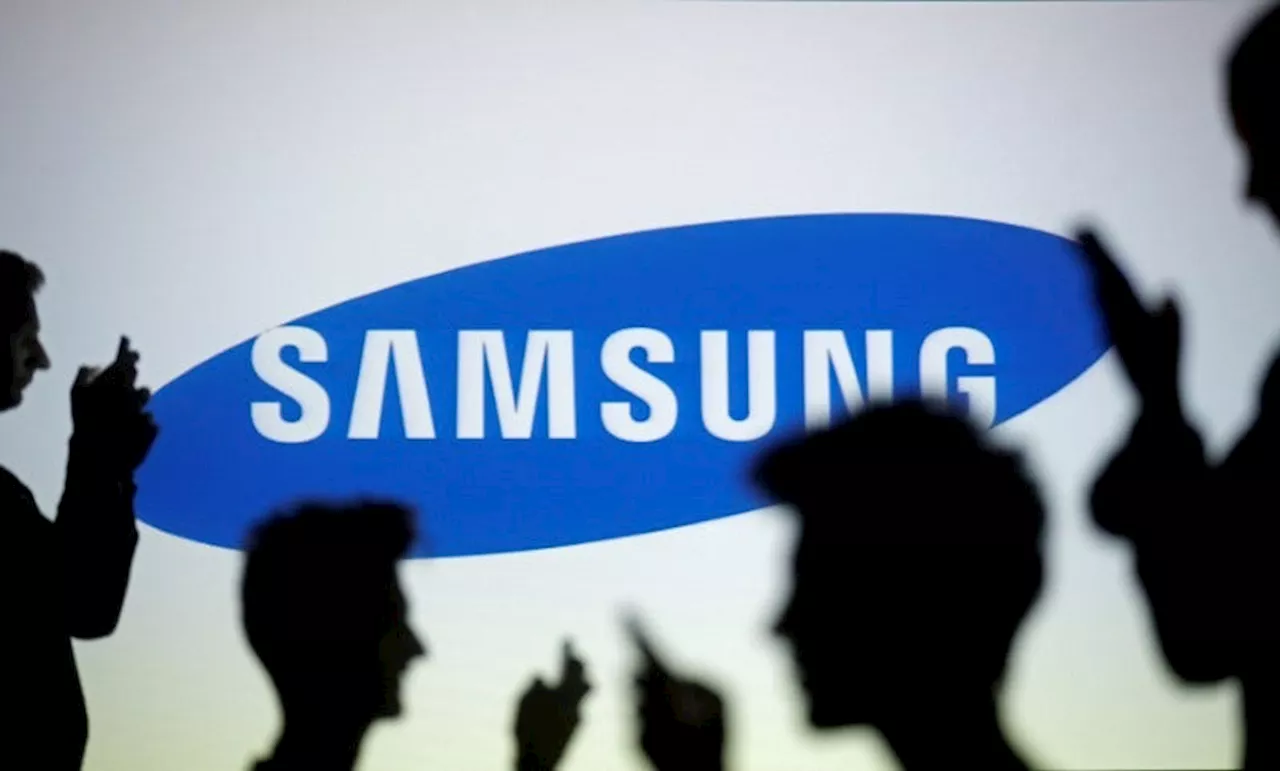 Samsung overtakes Apple for top phonemaker spot: report