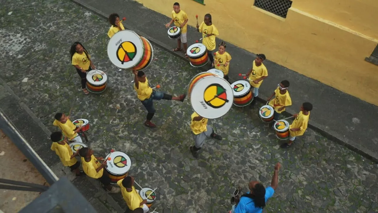 Símbolo da cultura baiana, banda Olodum completa 45 anos