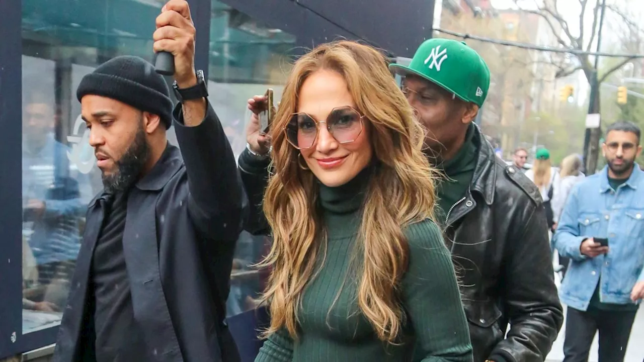 Jennifer Lopez's chunky boots + designer bag is the cool-girl combo she wears on repeat