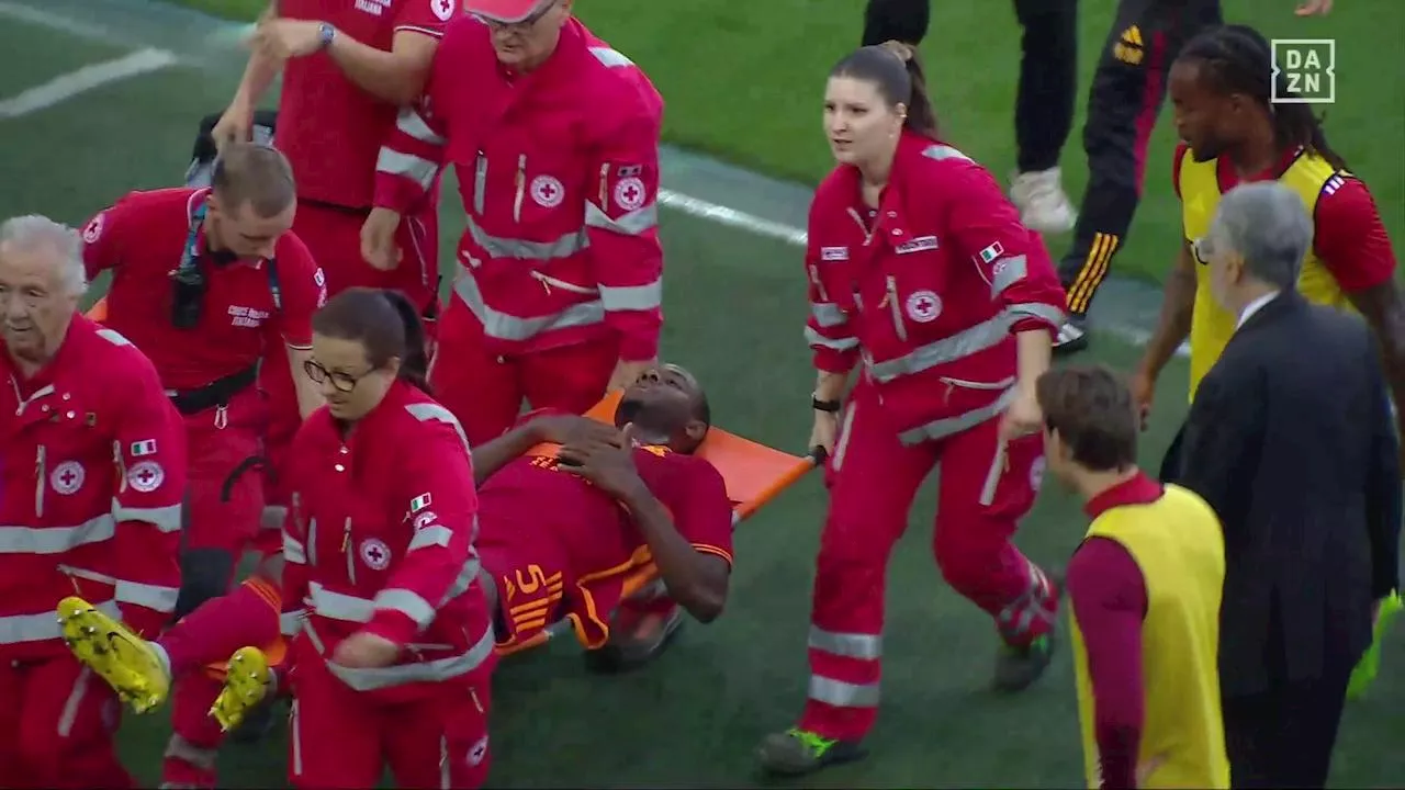 Le immagini del malore in campo di Ndicka durante Udinese-Roma