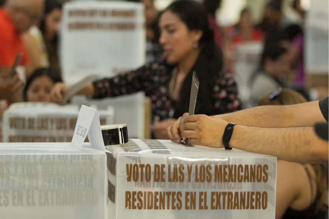 Se buscará facilitar el voto de mexicanos en el exterior: AMLO