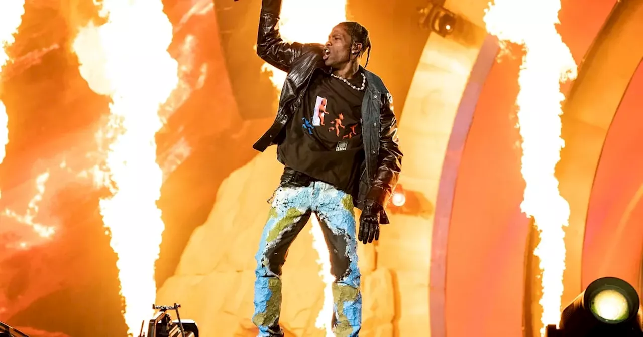 Abogados de Travis Scott piden desestimar demanda por muertes en el festival Astroworld