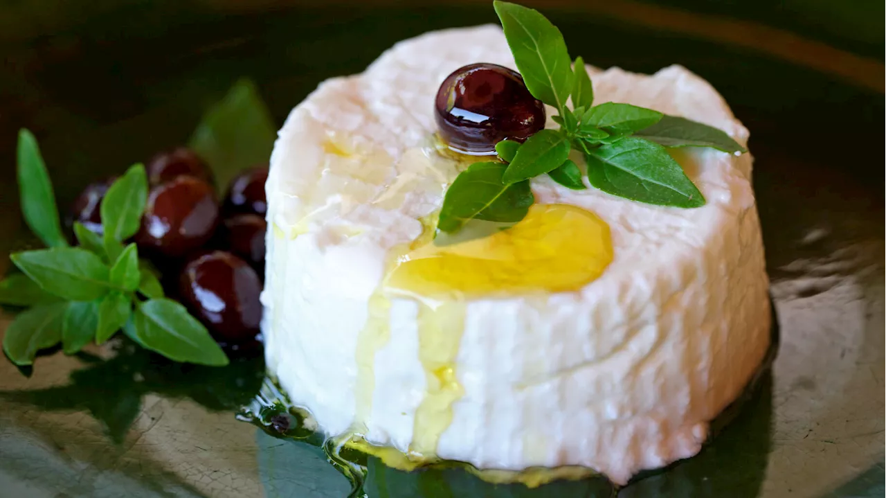 Dans « Sur le front », Hugo Clément montre pourquoi il ne faut plus manger de fromage de chèvre frais en hiver