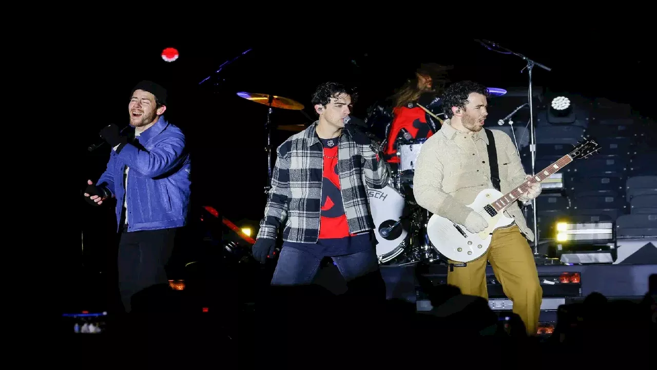 Los Jonas Brothers llegan a Bogotá: Este viernes será su concierto en el Movistar Arena