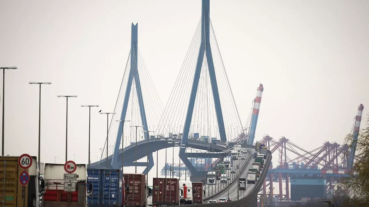 Hamburg & Schleswig-Holstein: Streit um Köhlbrandbrücke - CDU attackiert Scholz