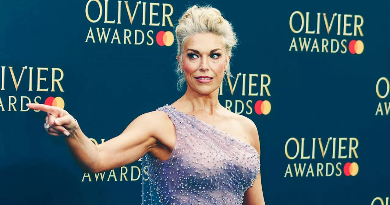 Hannah Waddingham Calls Out Red-Carpet Photographer