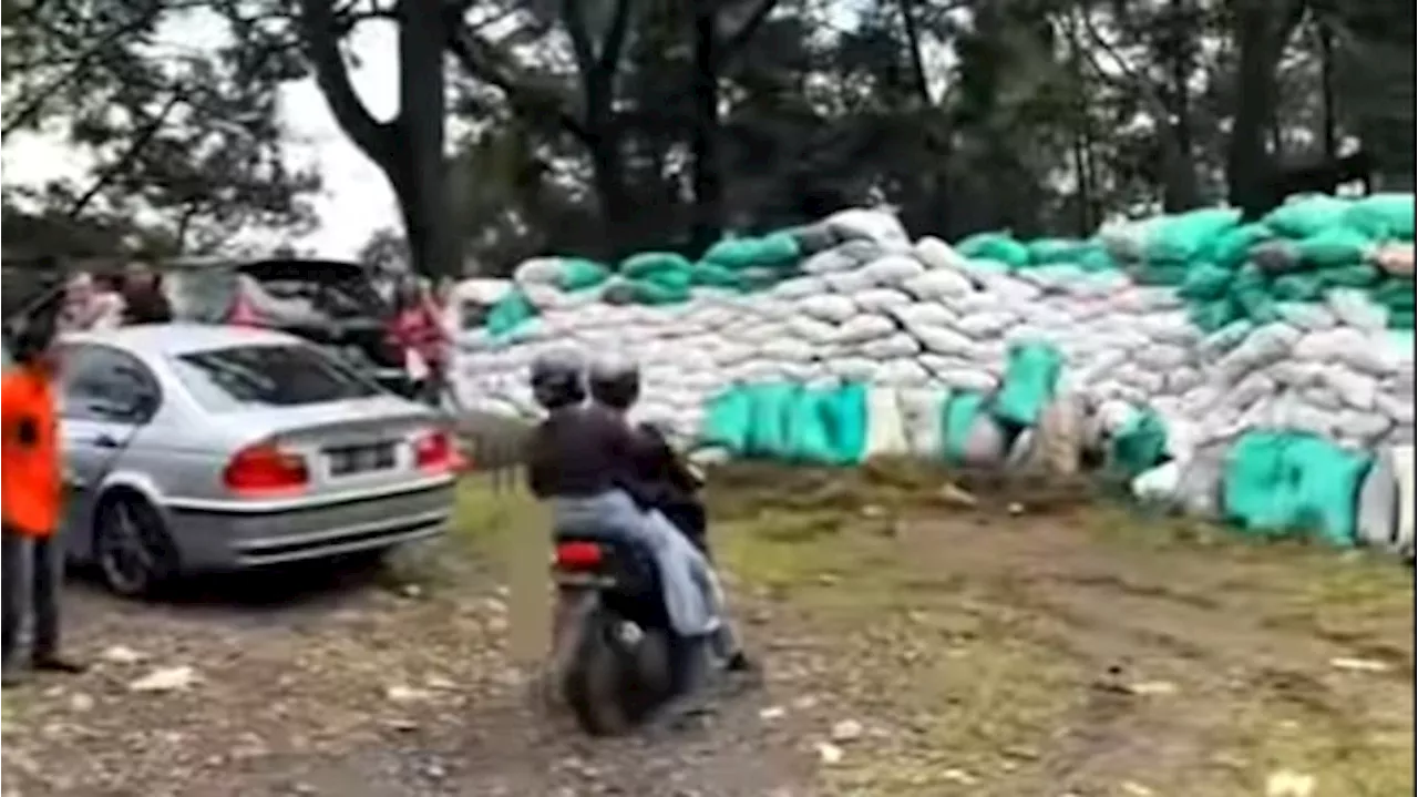 Karung Ini Selamatkan Banyak Nyawa Pengendara Motor