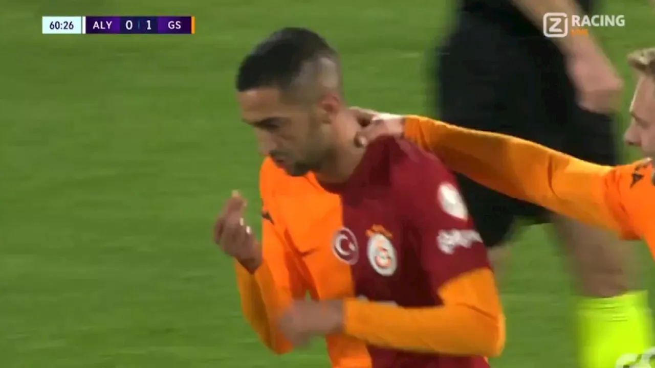 Ziyech helpt Galatasaray met prachtige knal aan koppositie; rood voor Leroy Fer