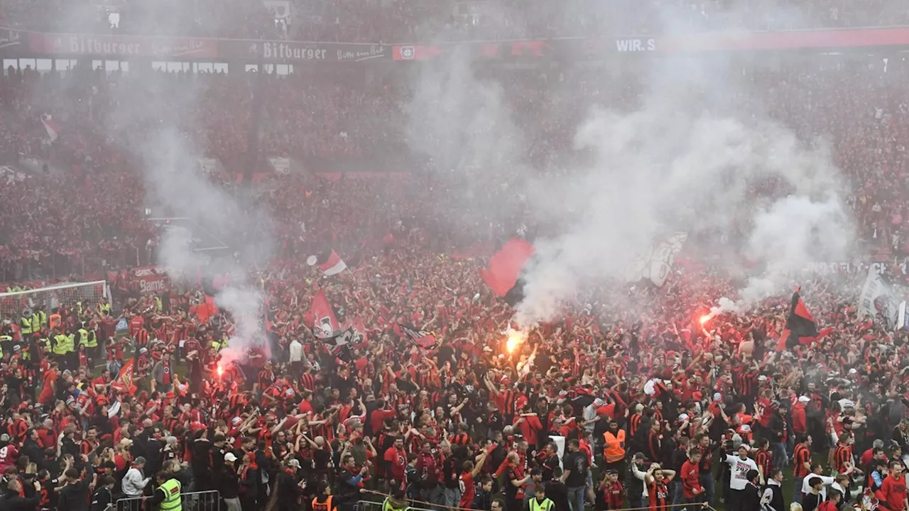 Leverkusen ist Meister: Wegen Platzsturm könnte trotzdem DFL-Strafe drohen