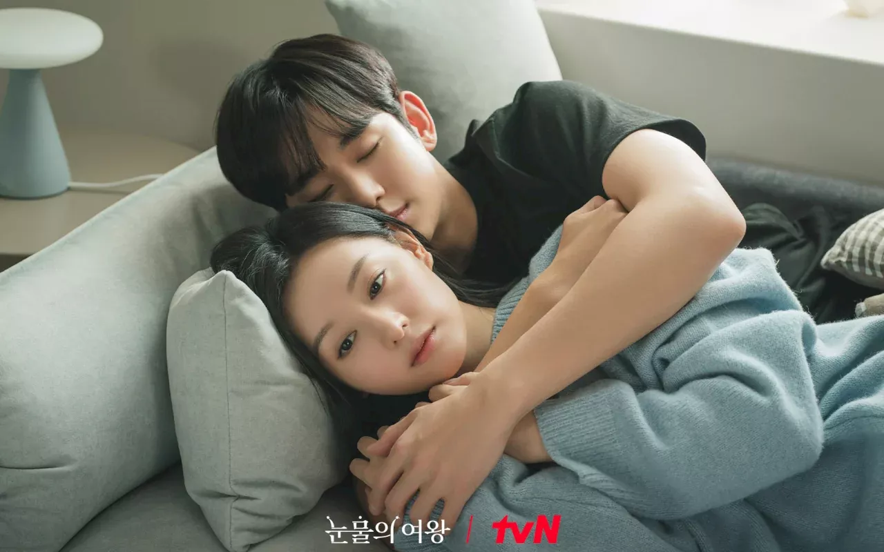 Teori Kim Ji Won Kembali Hamil Anak Kim Soo Hyun di 'Queen Of Tears' Picu Perdebatan