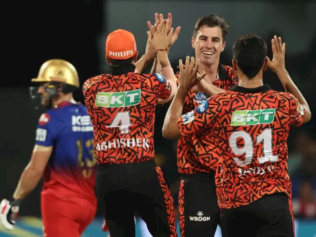 SRH vs RCB : हैदराबादच्या फलंदाजांकडून आरसीबीचा खात्मा, ऐतिहासिक सामन्यात सनरायझर्सचा 25 धावांनी विजय