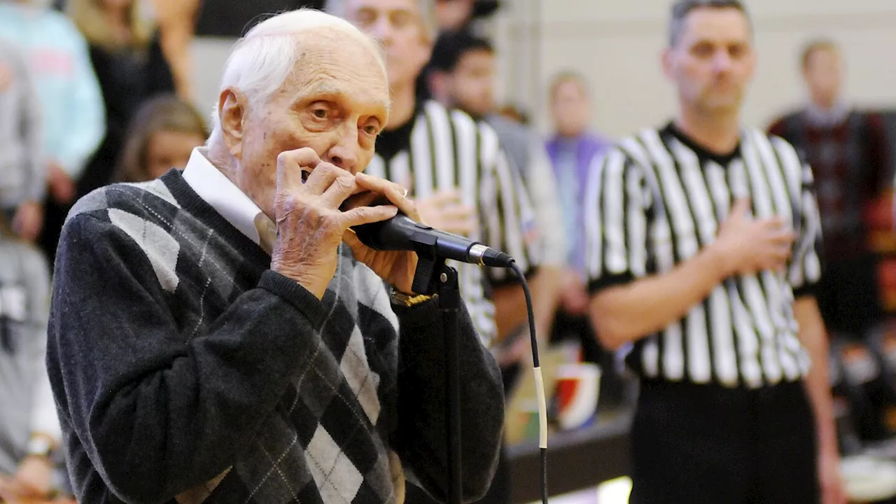 Carl Erskine, Dodgers pitcher and last surviving member of 'Boys of Summer,' dies at 97