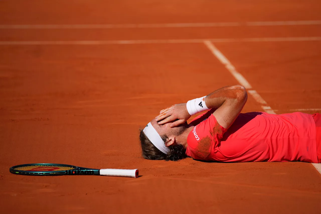 Tsitsipas sweeps aside Ruud to win Monte Carlo Masters for third time, and then weeps