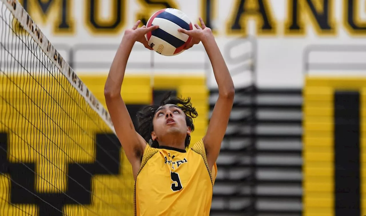 After unexpected debut, Metea Valley’s Om Patel is raising expectations: ‘It’s starting to show on the court’