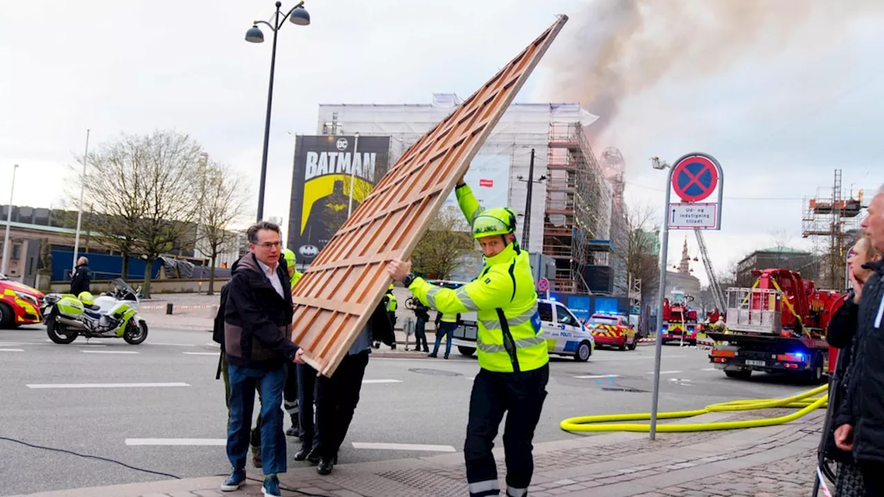 Konstverk för miljoner har räddats ur Börshuset i Köpenhamn