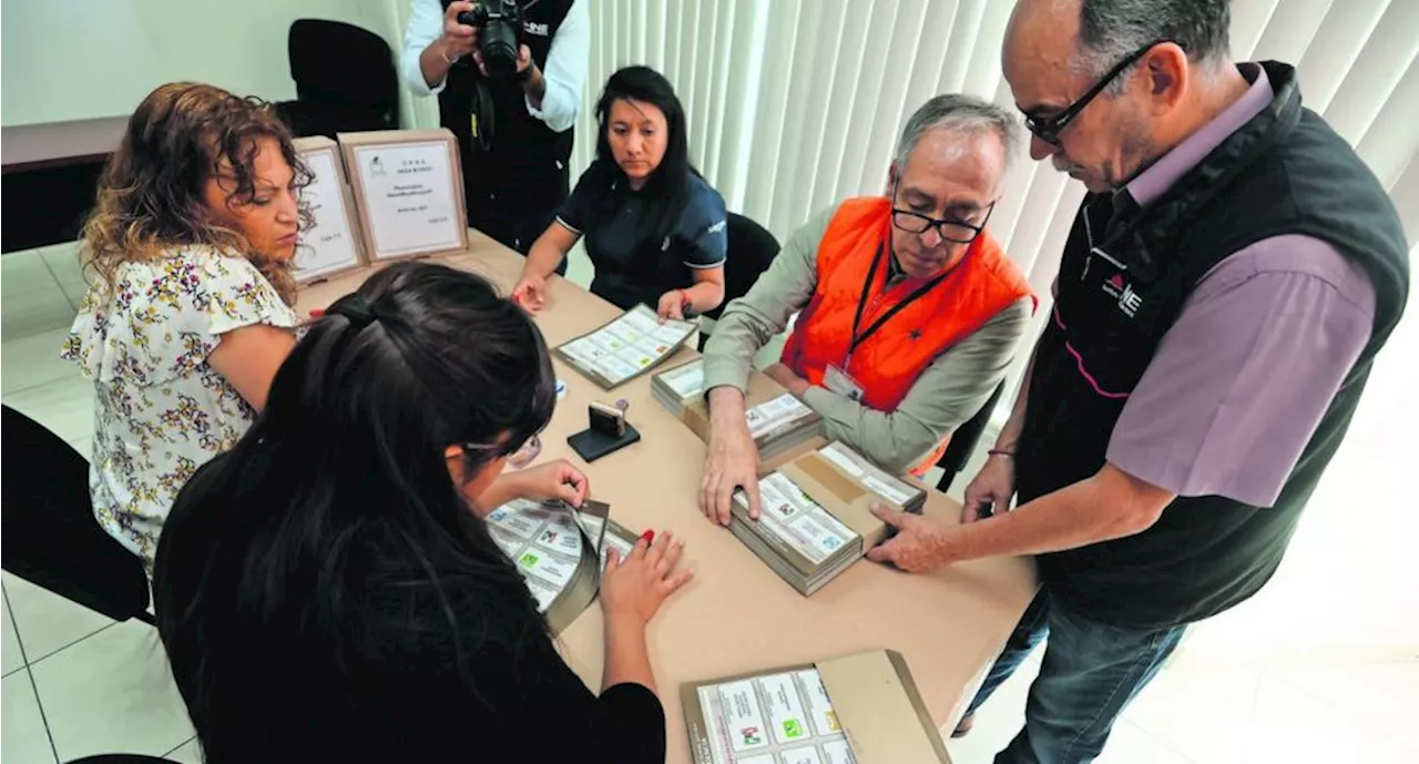 Entregan boletas para la votación en penales de Edomex