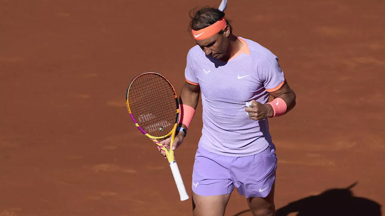 Rafael Nadal feiert Sieg bei Comeback in Barcelona nach langer Verletzungspause - Auftakterfolg gegen Flavio Cobolli