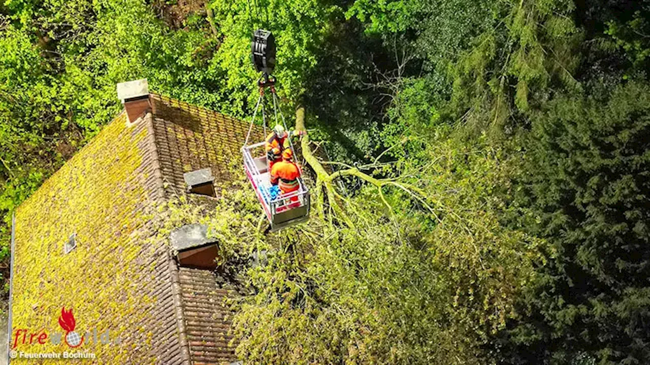 D: Drehleiter- und Schwerkran-Einsatz bei Sturmeinsatz in Bochum