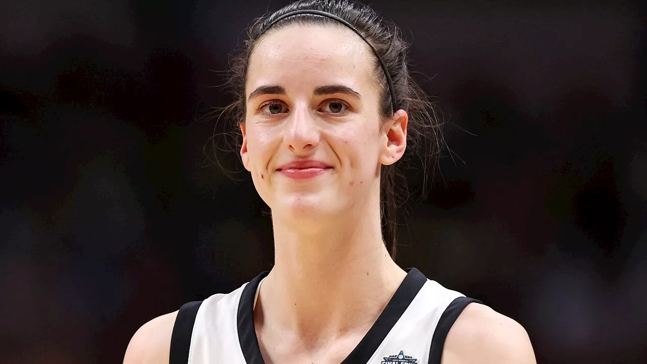 Caitlin Clark selected No. 1 overall by Indiana Fever in 2024 WNBA Draft