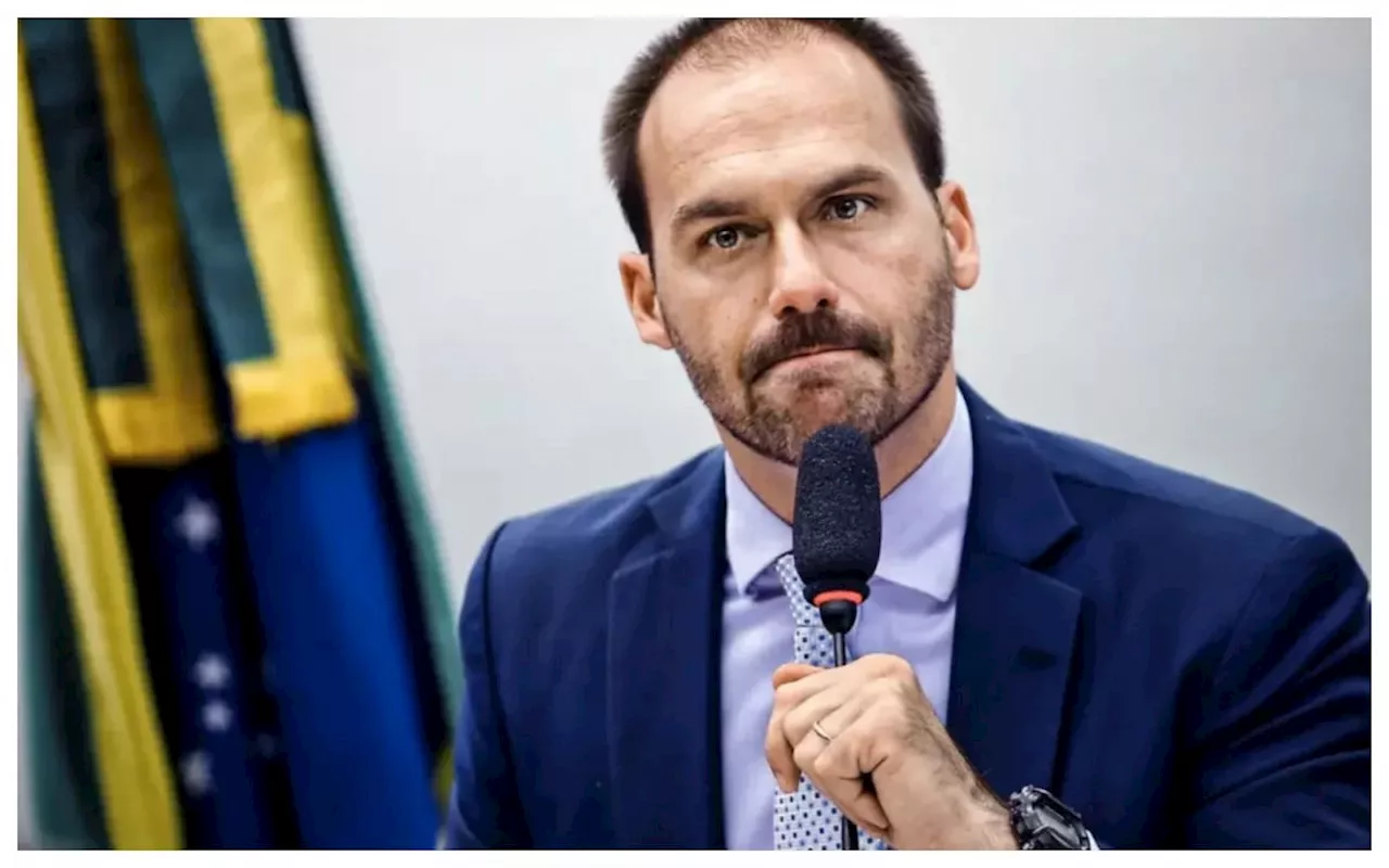 Sindicato processa Eduardo Bolsonaro em R$ 56 mil por chamar PF de 'cachorrinho de Moraes'