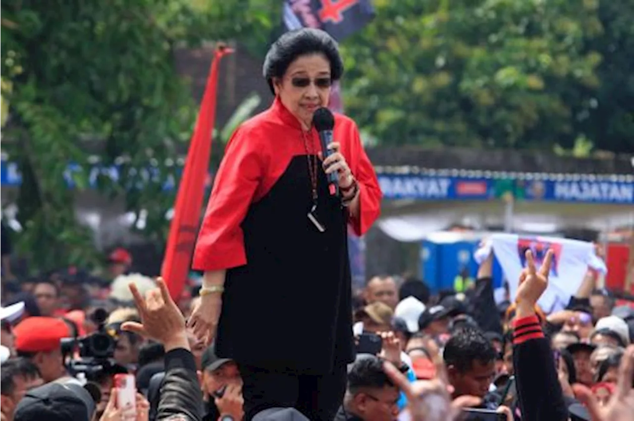 Megawati Diprediksi Sulit Bergabung dengan Prabowo