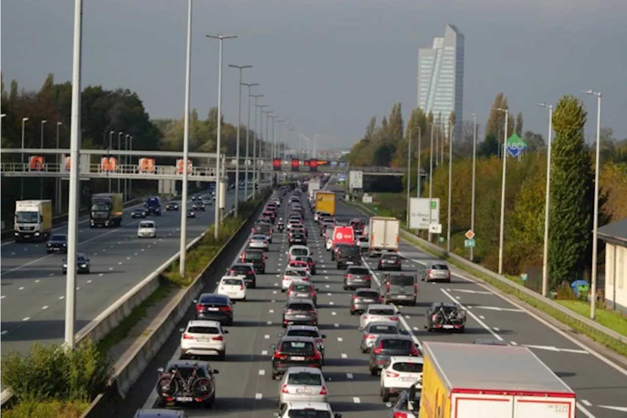 Uitzonderlijk zware ochtendspits in Vlaanderen