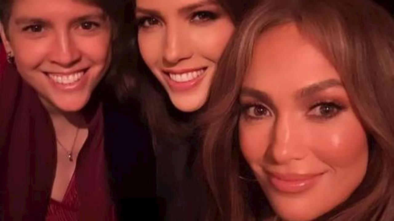 Selten: Jennifer Lopez postet Selfie mit ihren Schwestern!