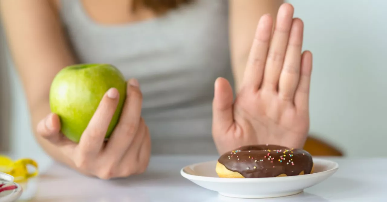 Why it helps for dieters to be reminded that they refused that slice of cake.