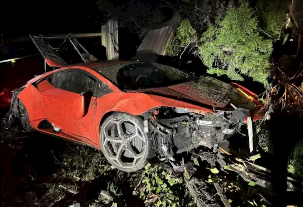 Adolescente de 13 anos destrói Lamborghini de R$ 2,5 milhões em test drive no Canadá