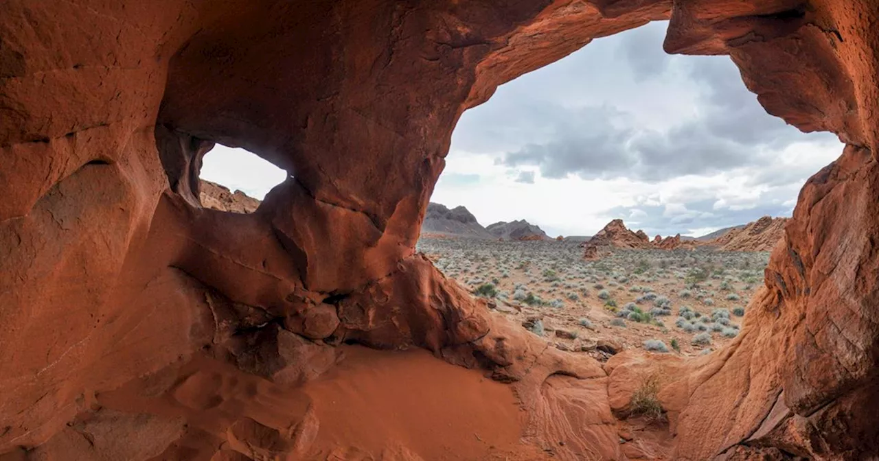 Park rangers search for 2 vandals who toppled ancient rocks at Lake Mead