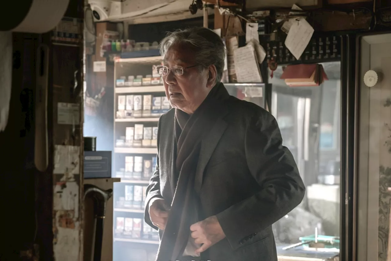 “Chief Detective 1958” Shares Sneak Peek Of Cameo By The Original “Chief Inspector” Choi Bool Am