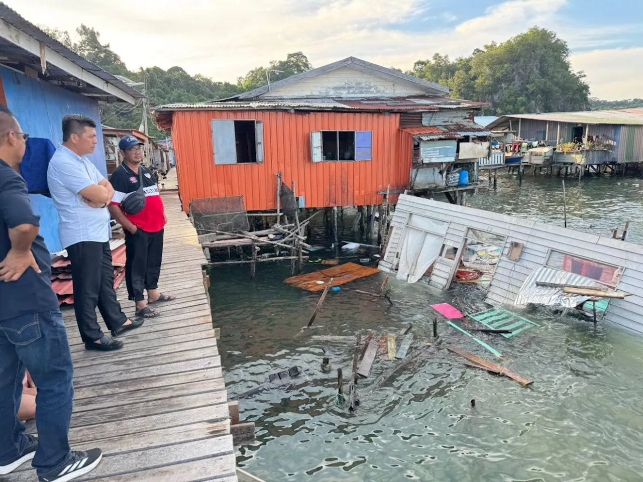 Family of 14 left homeless after their stilt house collapses in Karamunting