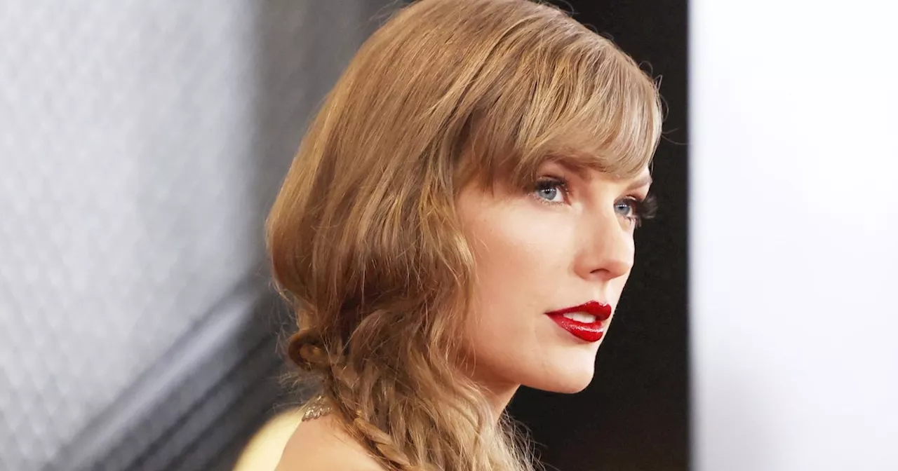 Taylor Swift Sends Mystery Message with Chicago Mural QR Code