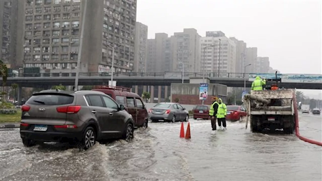 الطقس الغاضب في آسيا.. أزمات في الإمارات بسبب الأمطار الغزيرة.. عشرات القتلى بباكستان.. وسلطنة عمان تعلن الطوارئ