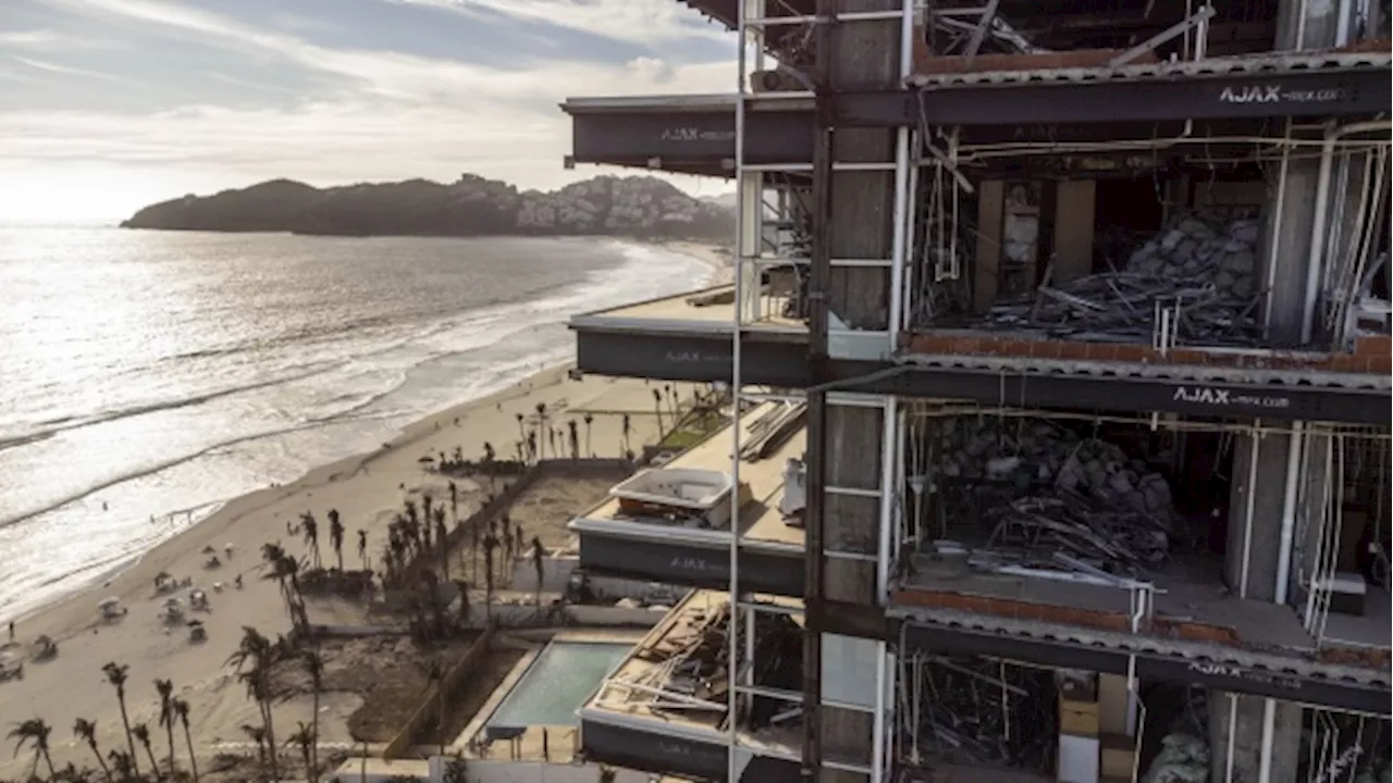 Wealth and Glamour Give Way to Gangs and Devastation in Acapulco