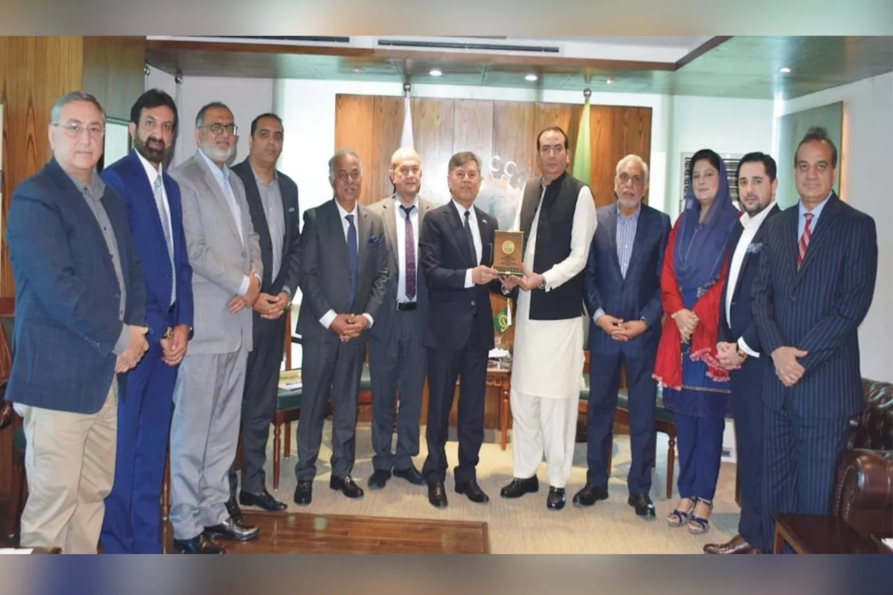 Uzbek Ambassador Oybek Arif Usmanov calls on FPCCI President Atif Ikram Sheikh