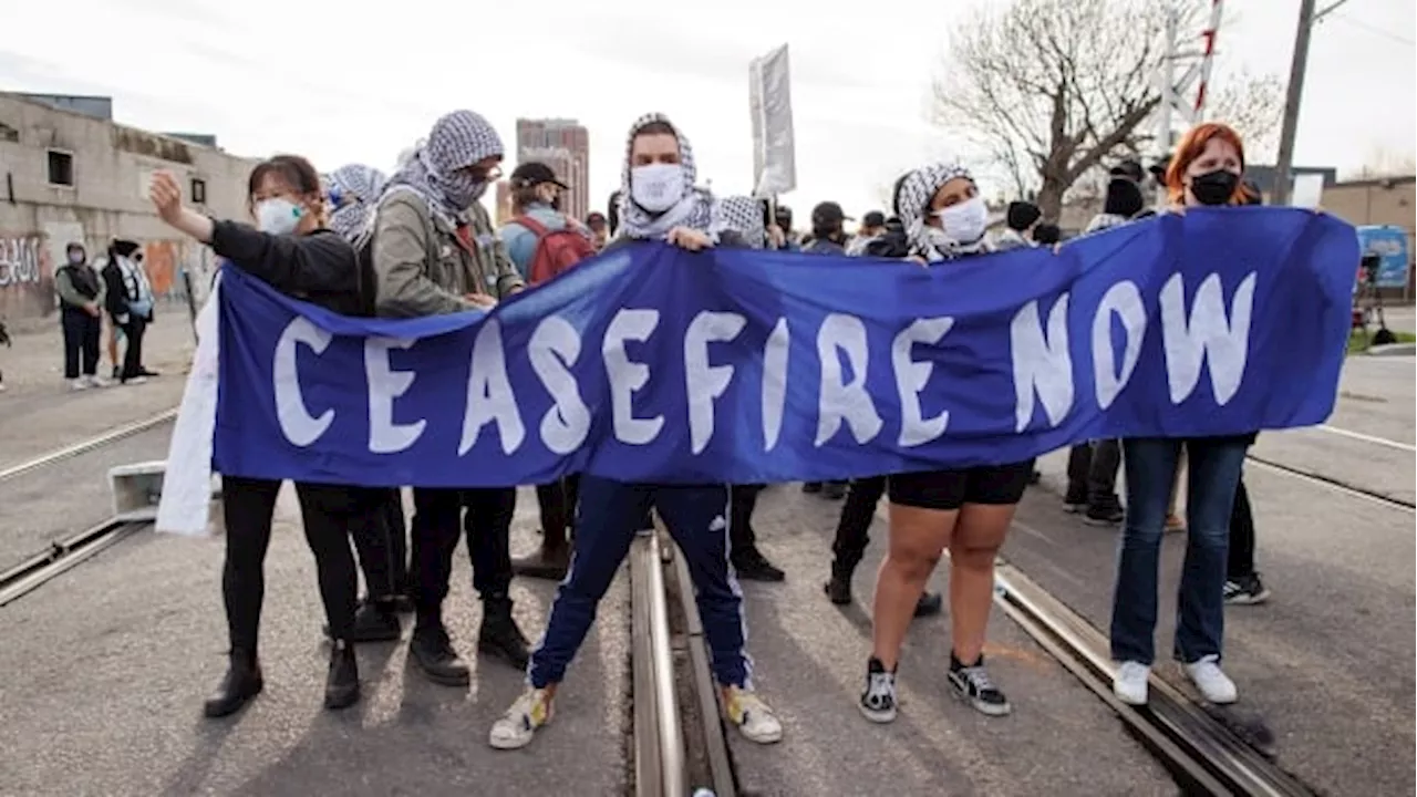 5 arrested at pro-Palestinian protest in Toronto that blocked rail line