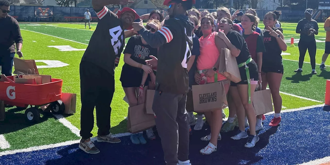 Newsome, Fields show support at Berea-Midpark girls’ flag football team practice