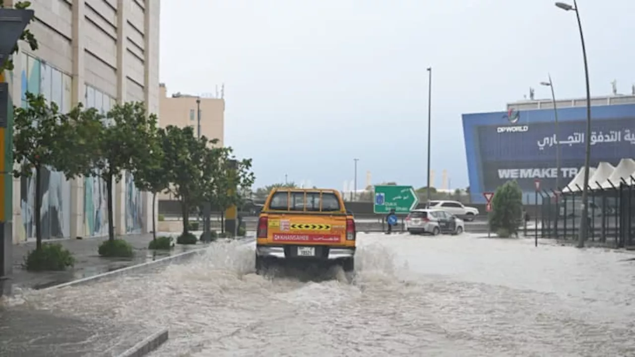 Heavy Rain Causes Flooding and Disruption in Dubai and Oman