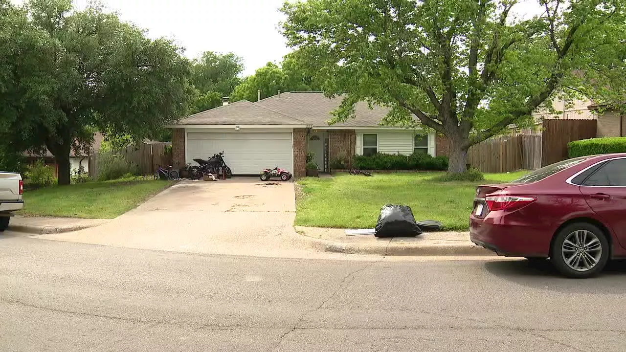 1-year-old boy mauled to death by 3 dogs at Duncanville home