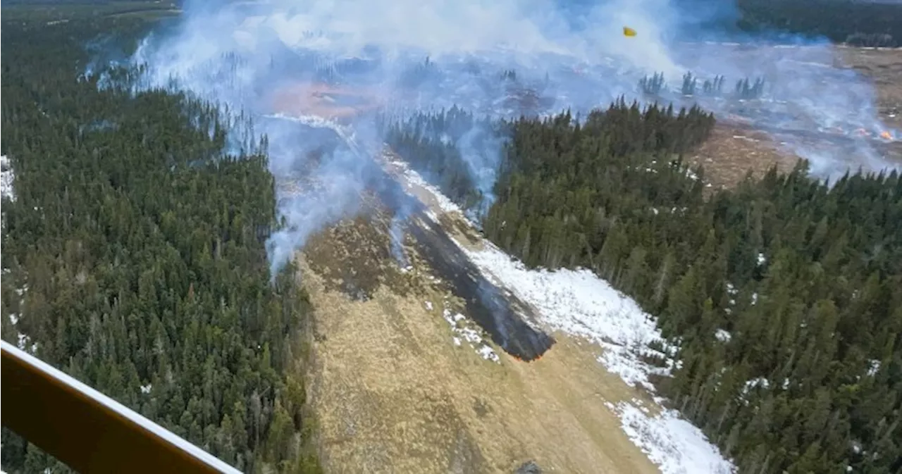 Yellowhead County burst pipeline investigation underway as wildfire brought under control