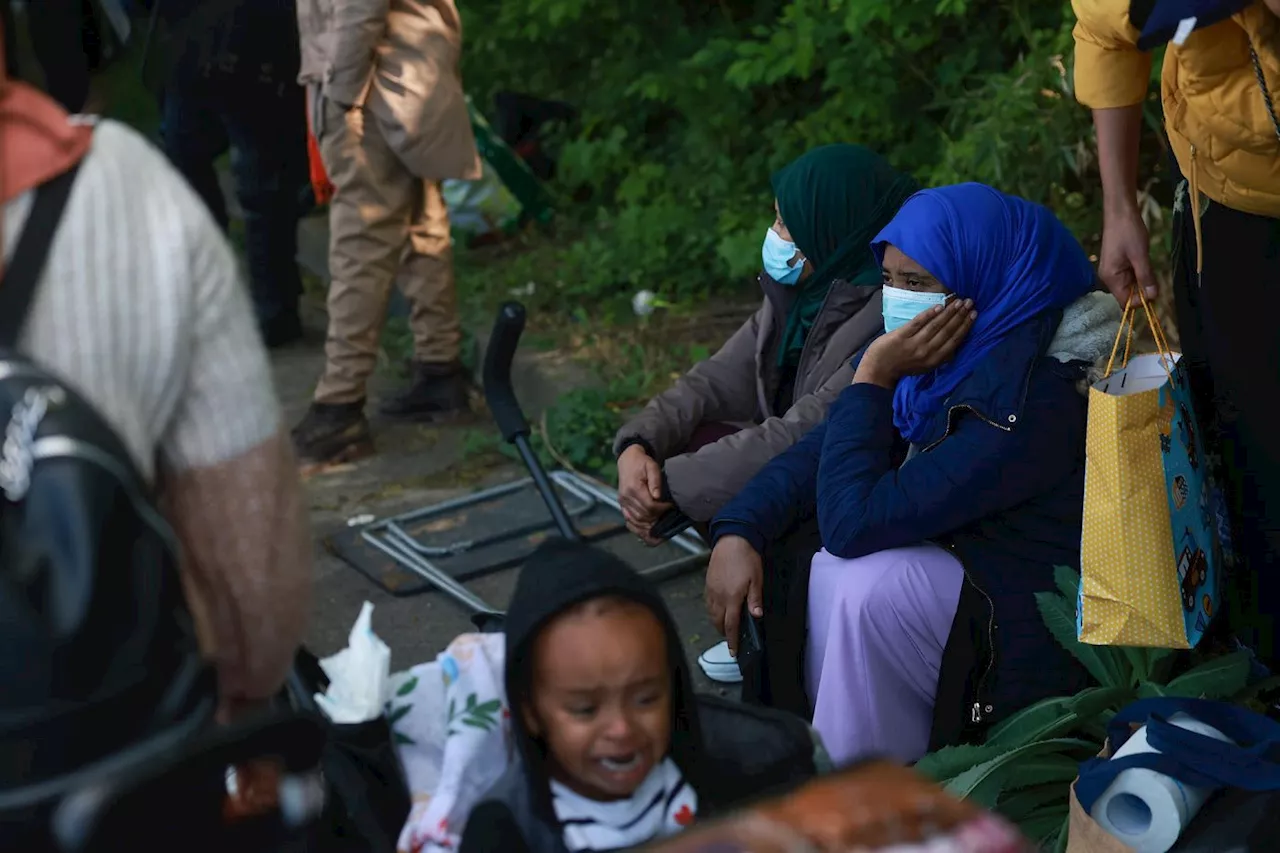 Le plus grand squat de France évacué, des migrants déboussolés