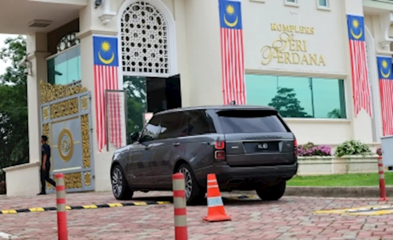 PM Anwar chairs unity govt meeting discussing allocations for Opposition